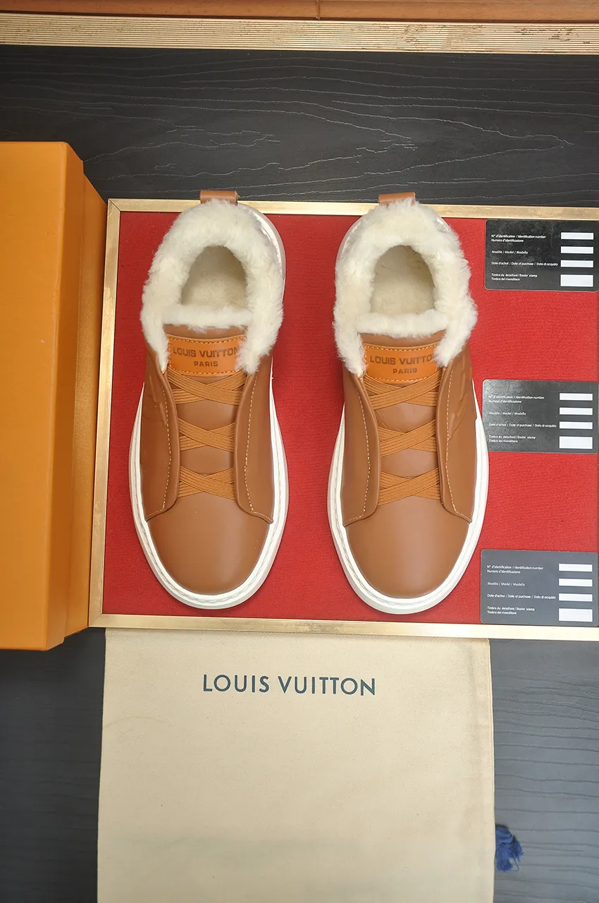 Men's men's shoes 💰500💶【LOUIS VUITTON】(Full wool lining) Same style as LV Louis Vuitton official website [Proud] Original single hot model LV original factory cowhide 👑1:1 original plate Sheepskin lining 👘Use imported cowhide. Body accessories one-to-one mold opening 💪 counter quality 🙏 Dear friends, if you are still worried about wearing matching shoes 💋, then these shoes are your best choice 🎁🎁! 38-45 (45 is custom-made and cannot be returned or exchanged)